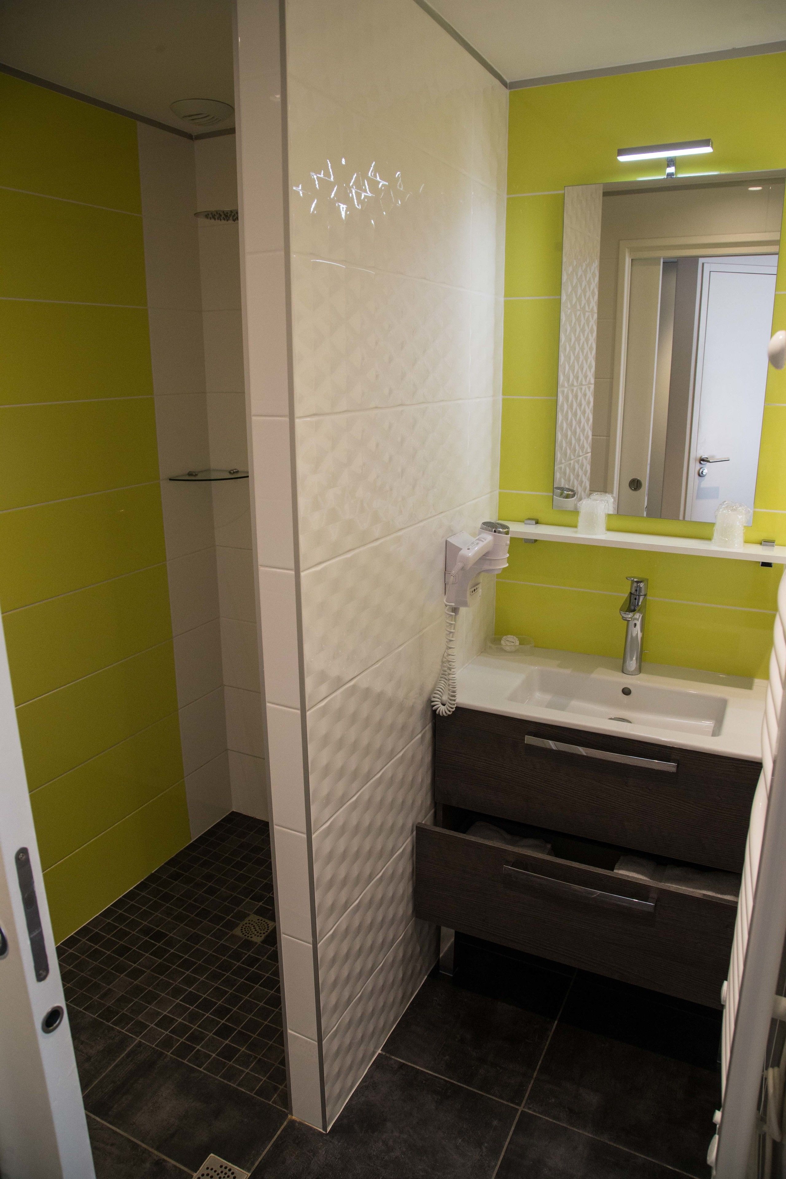 double room, terrace | bathroom | jetted bath, rainfall showerhead, free toiletries, hair dryer