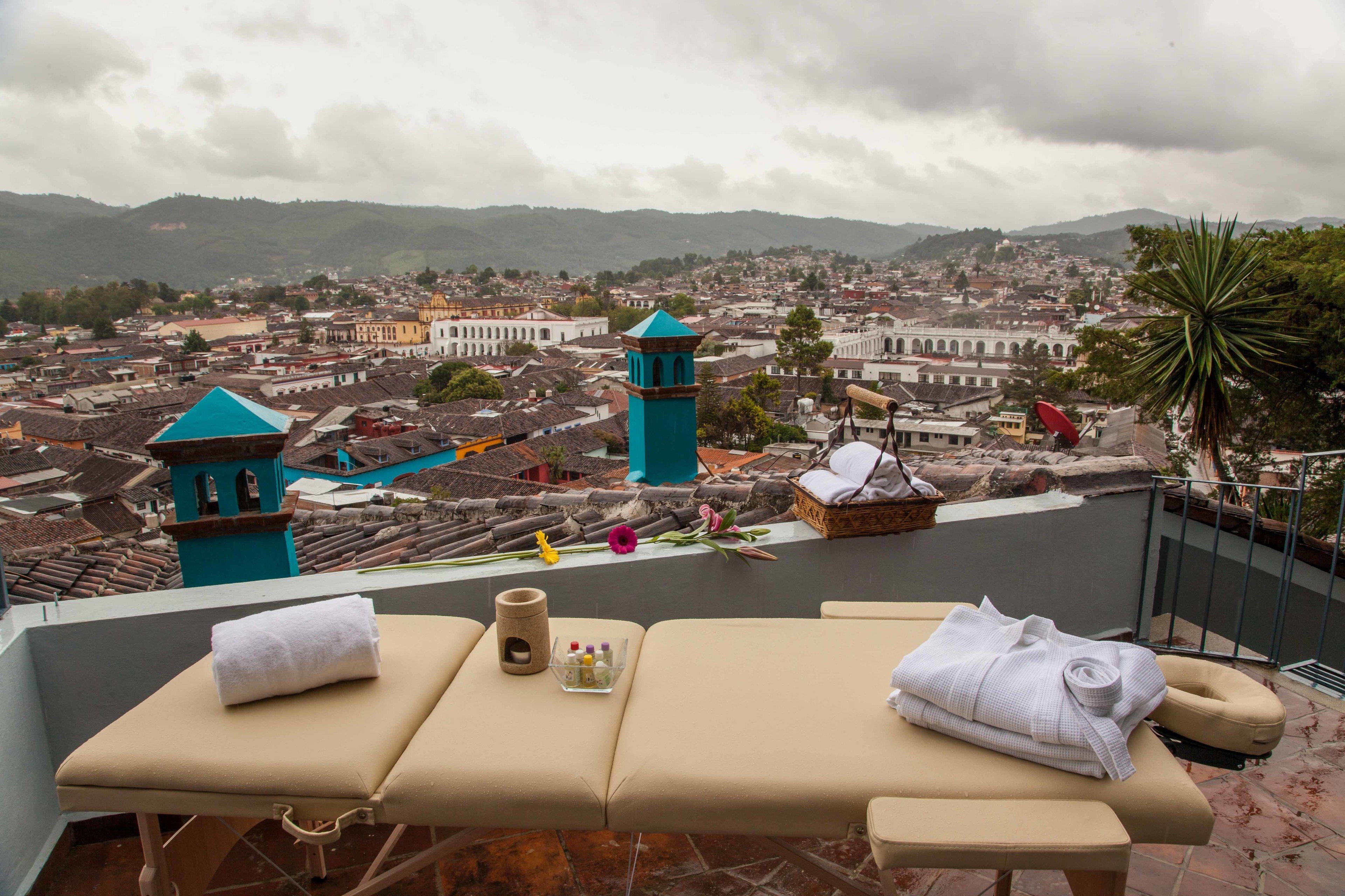 couples treatment room(s), aromatherapy, body scrubs, reflexology