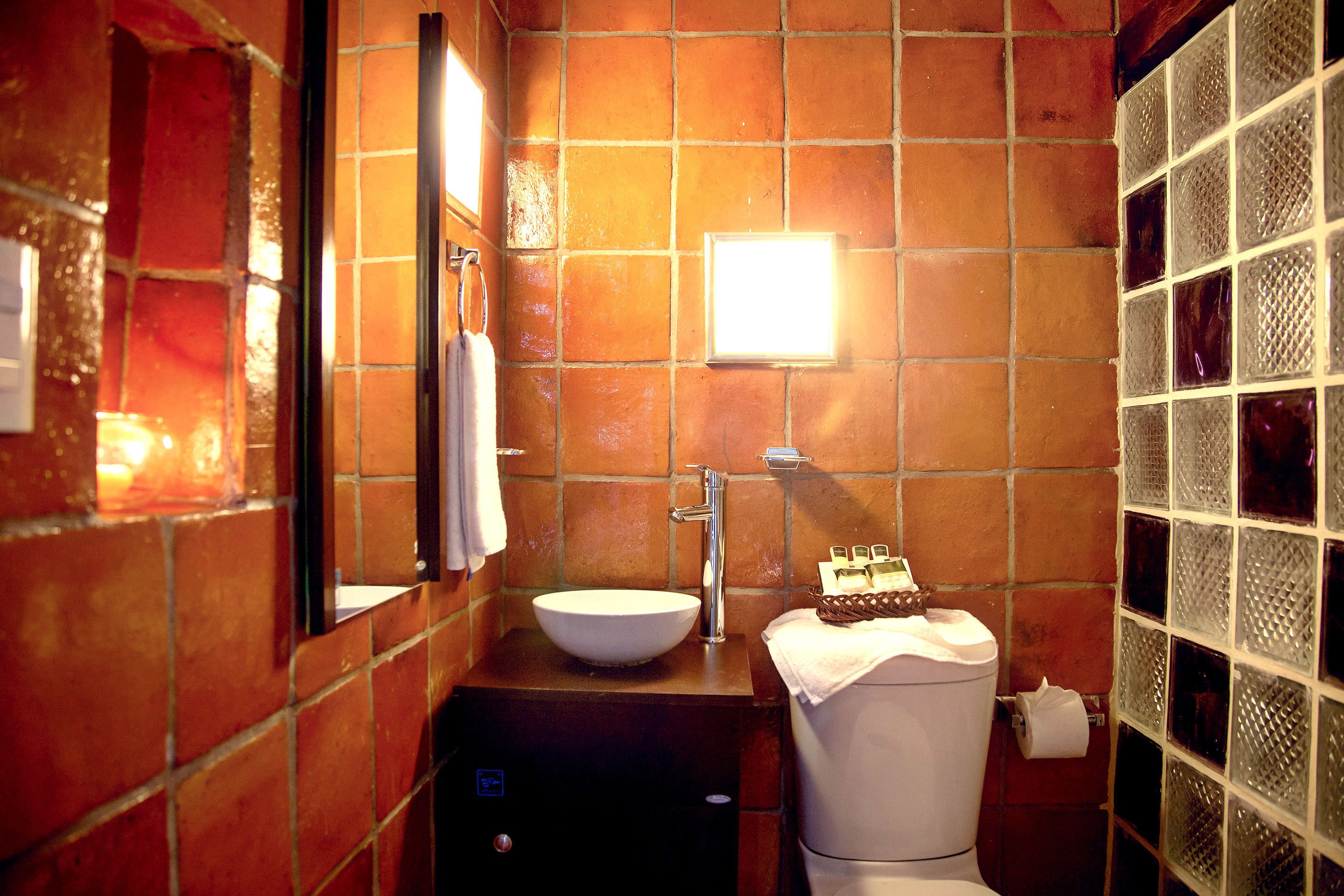 presidential suite (full board program) | bathroom | free toiletries, hair dryer, bathrobes, towels