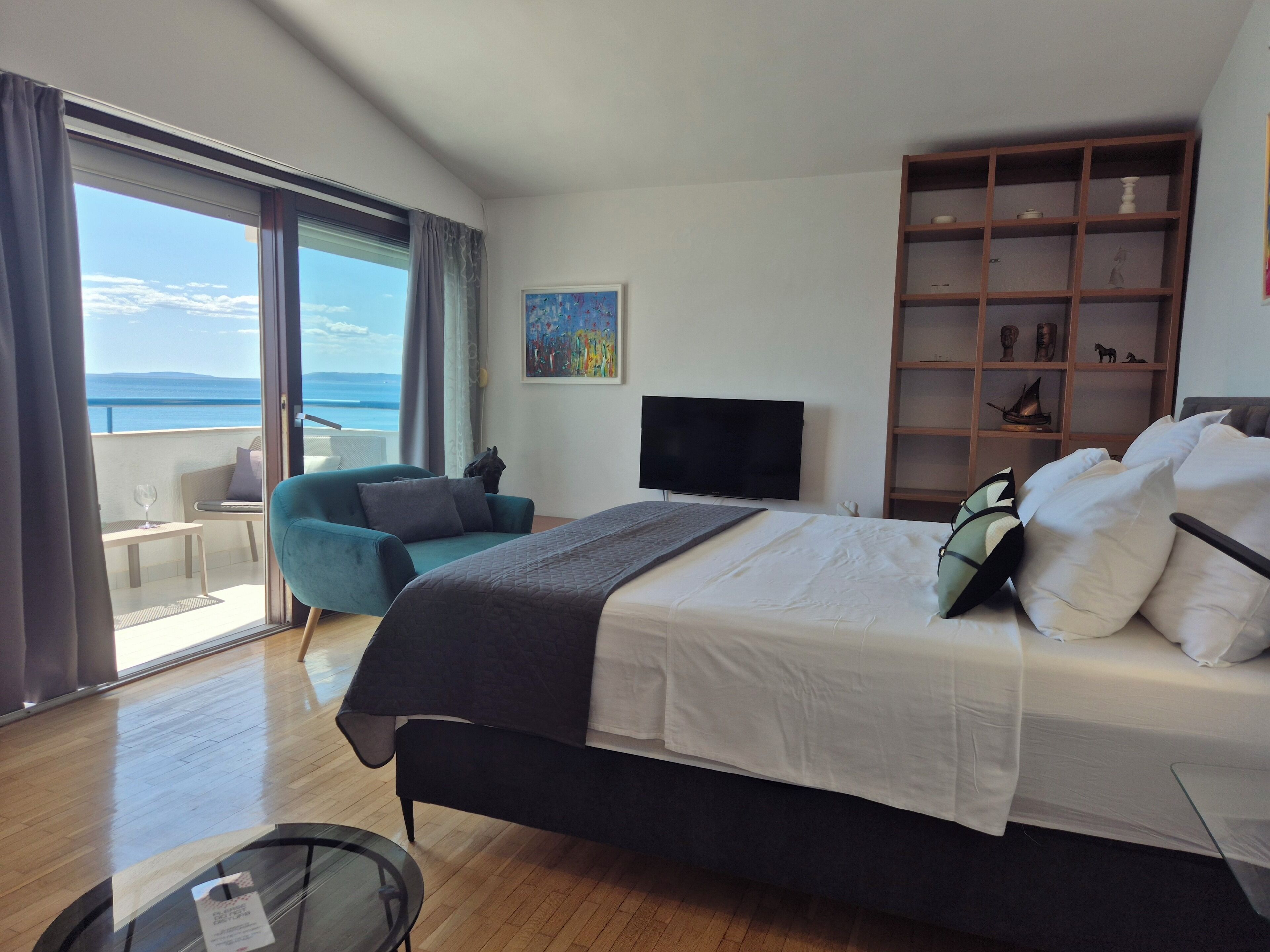 Panoramic Studio Suite, Terrace, Sea View | Cadar kapas Mesir, peralatan tempat tidur premium, gebar bulu kapas 