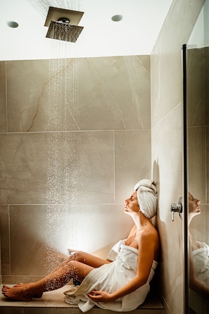 Junior Suite | Bathroom shower - Palazzo Cerami (Catania)