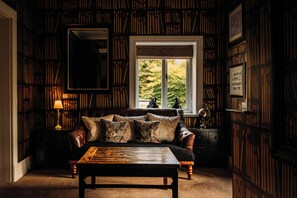 Allergivenligt sengetøj, skrivebord, weekendseng, gratis Wi-Fi