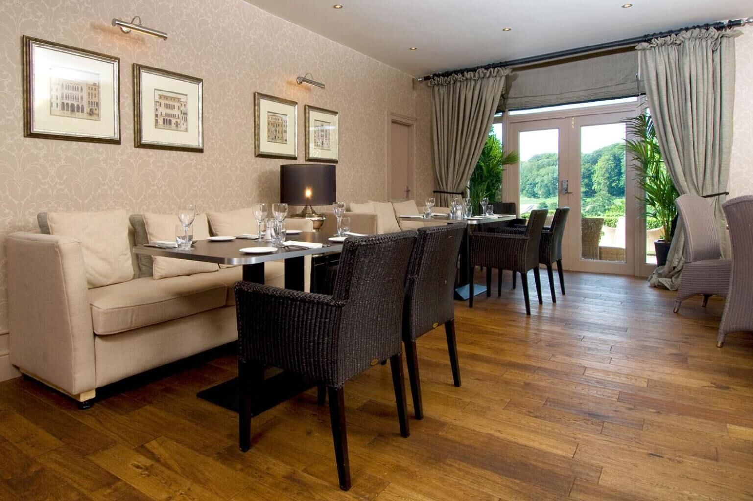 Breakfast, lunch and dinner served