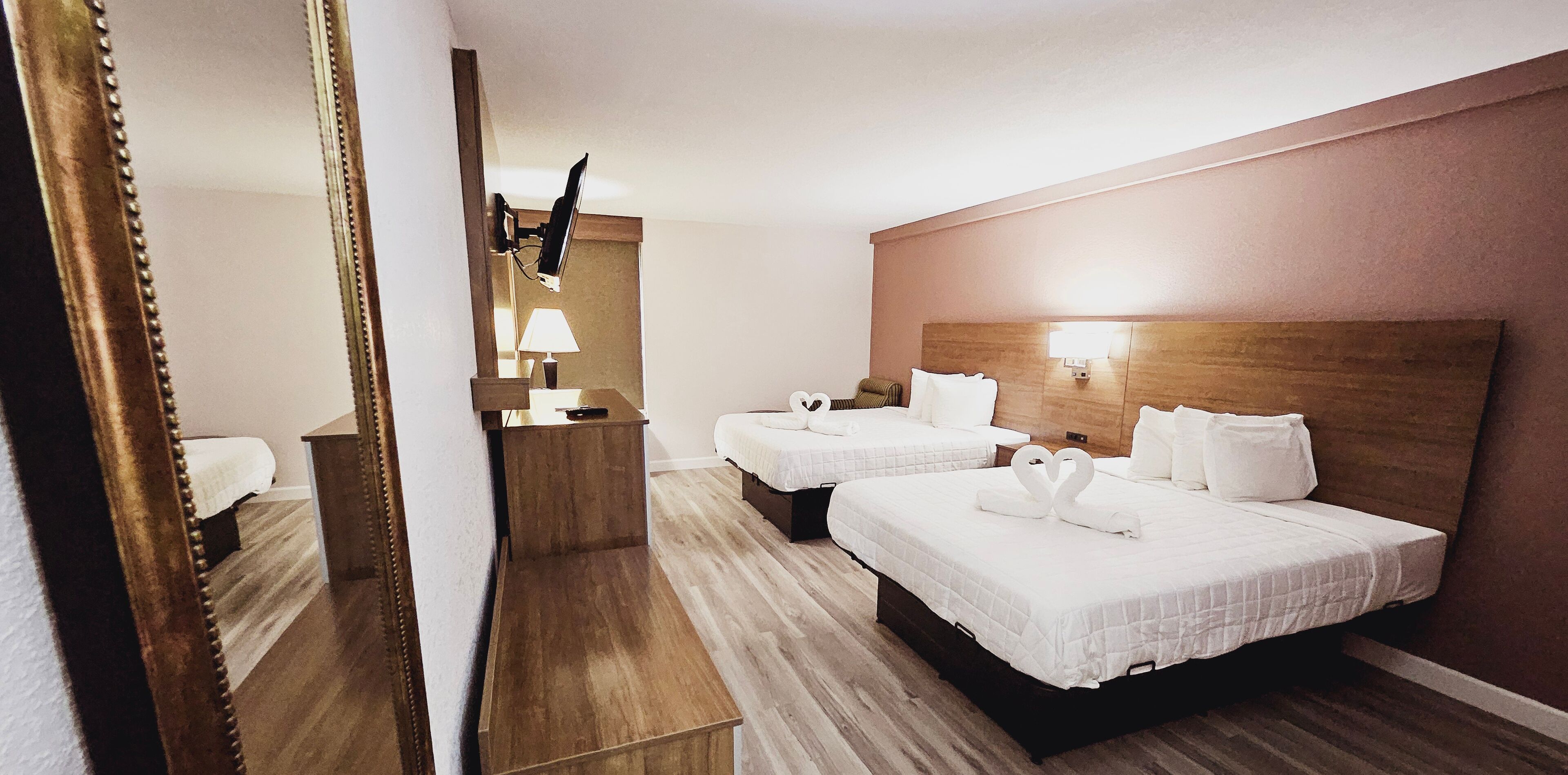 Caja de seguridad en la habitación y decoración personalizada 