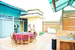 2 Restaurants; Frühstück, Mittagessen und Abendessen werden serviert