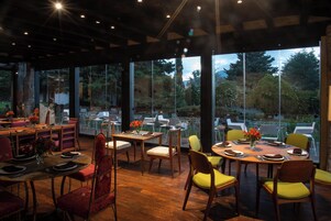 Daily full breakfast (MXN 210 per person)