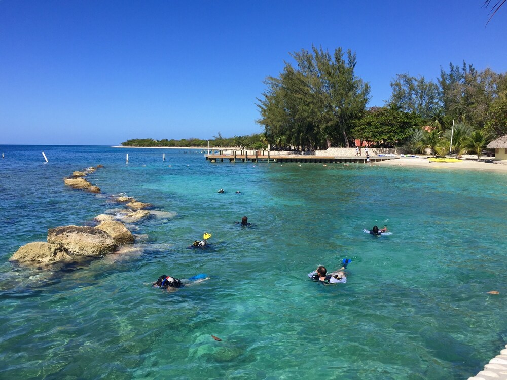 Moulin Sur Mer Beach Resort by null