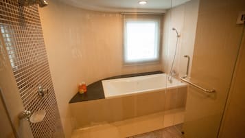 Suite, 1 Bedroom | Deep-soaking bathtub