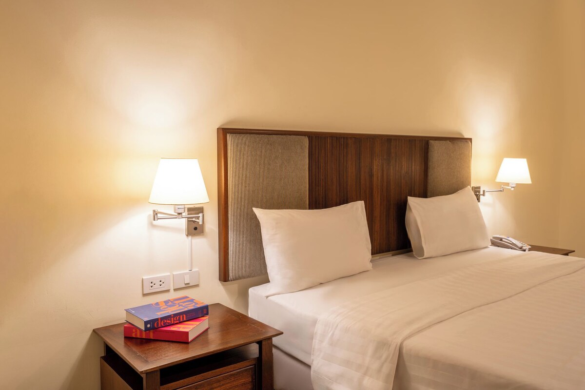 In-room safe, desk, laptop workspace, blackout drapes