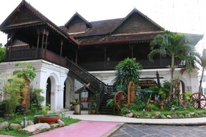 Ngoại thất