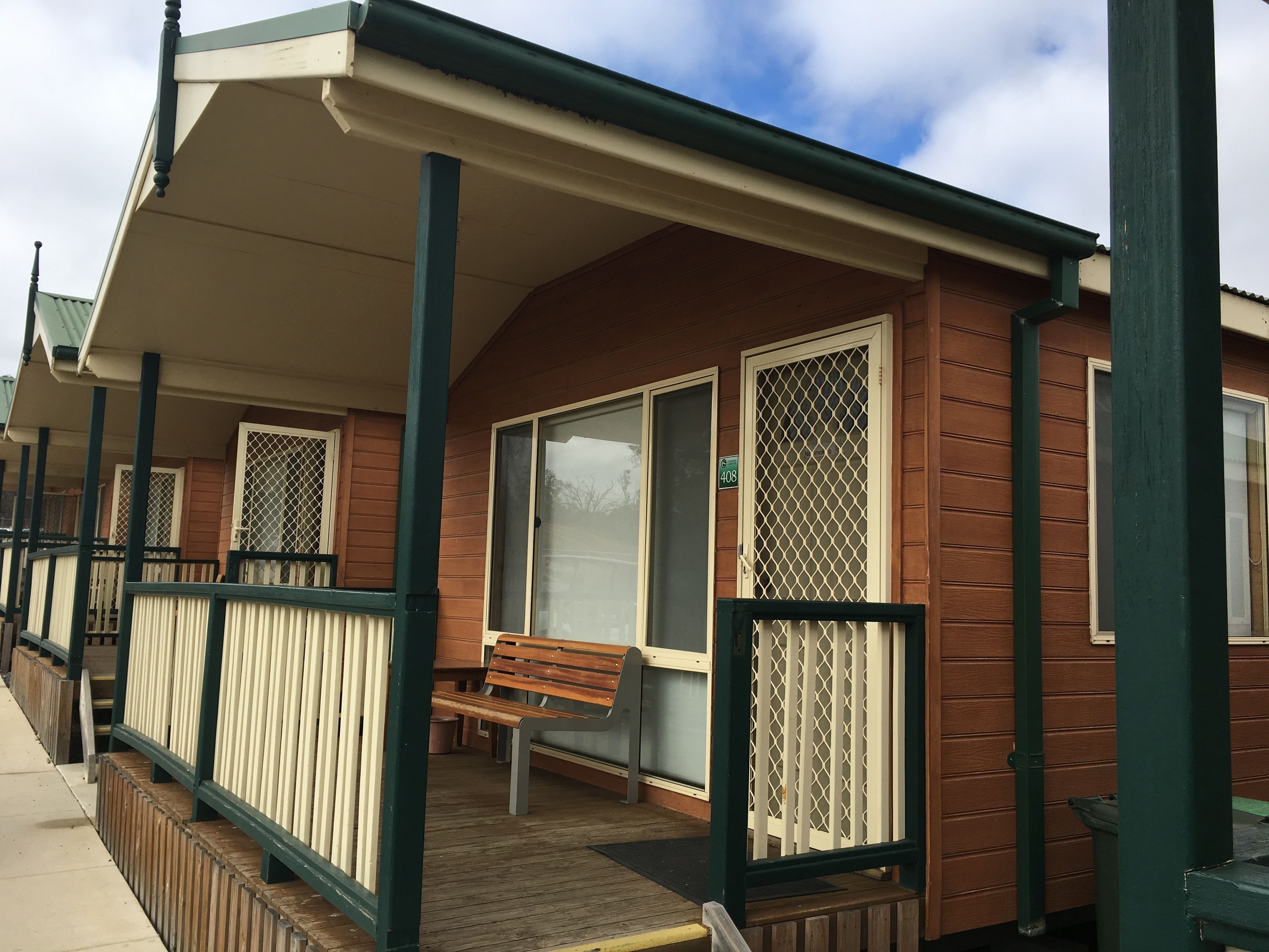 Photo - Canberra Carotel Motel