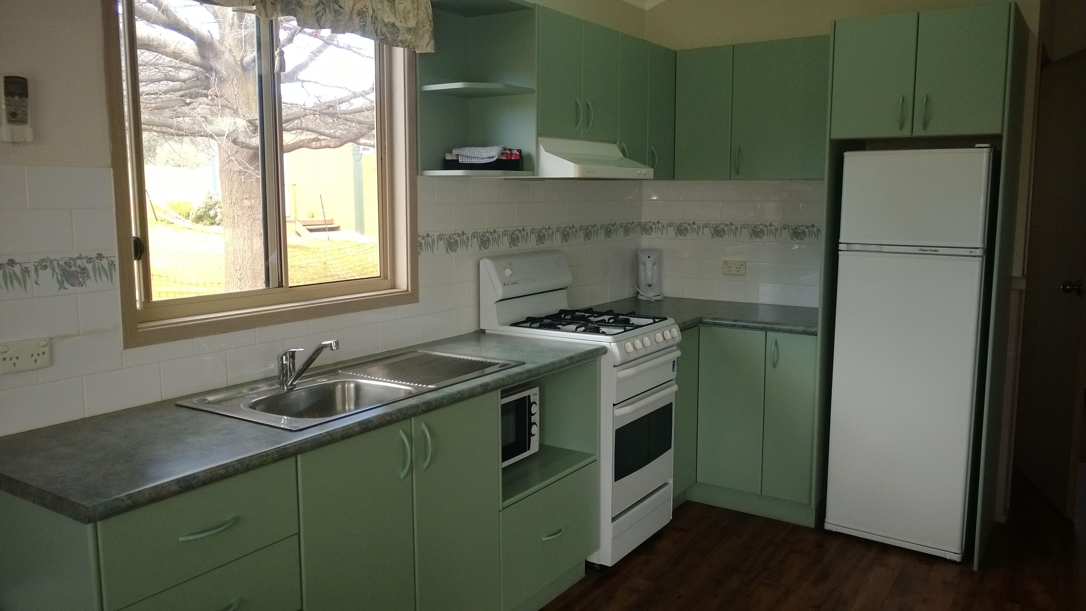 Photo - Canberra Carotel Motel