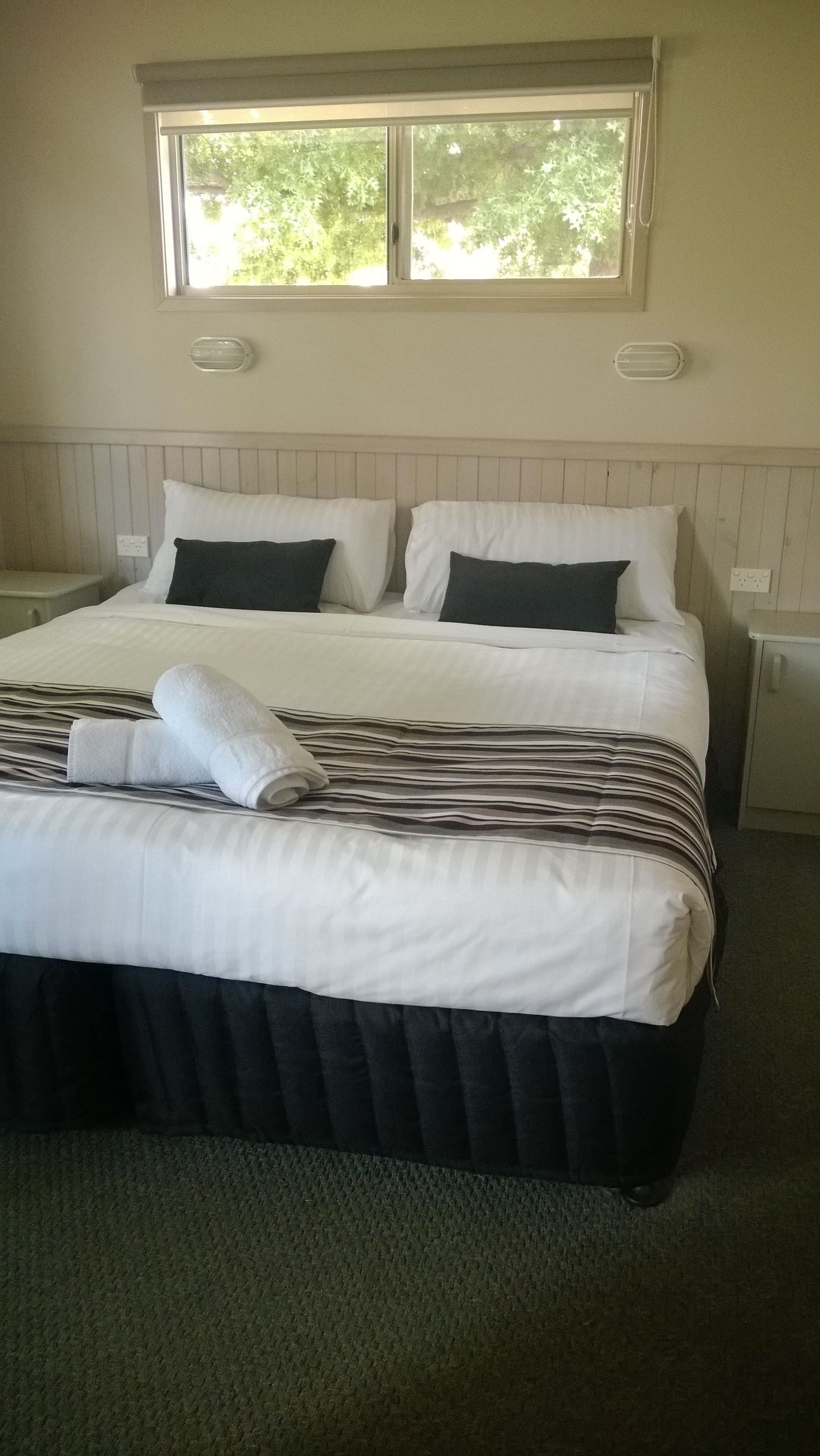 Spa Villa (1 King + 2 Bunk Beds) | In-room safe, blackout drapes, iron/ironing board, cribs/infant beds