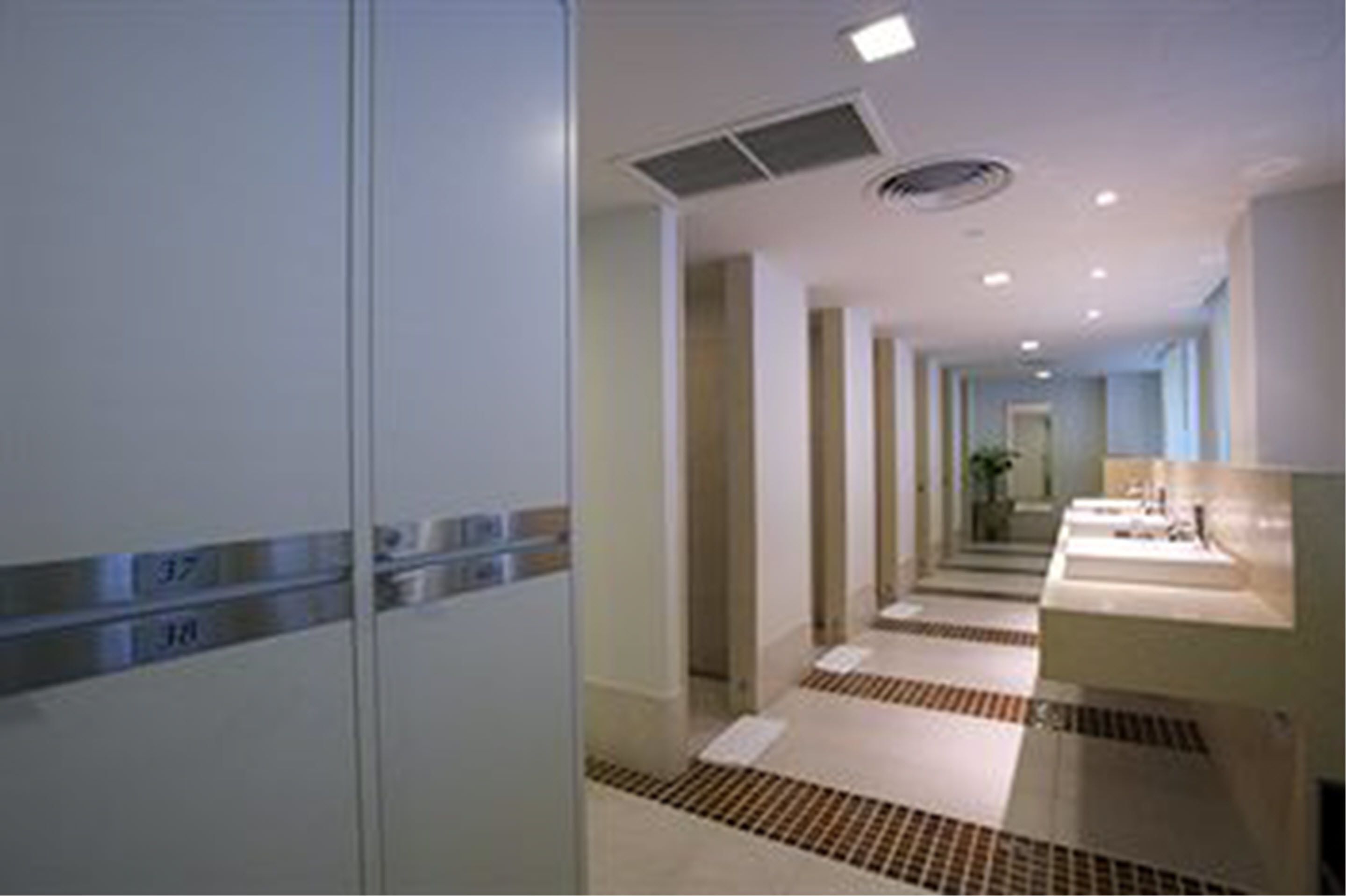 Photo - The Duchess Hotel