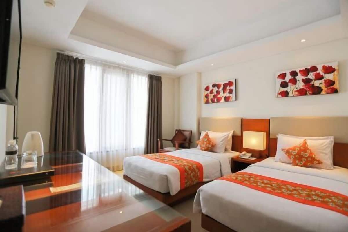 In-room safe, iron/ironing board (on request), rollaway beds (surcharge)