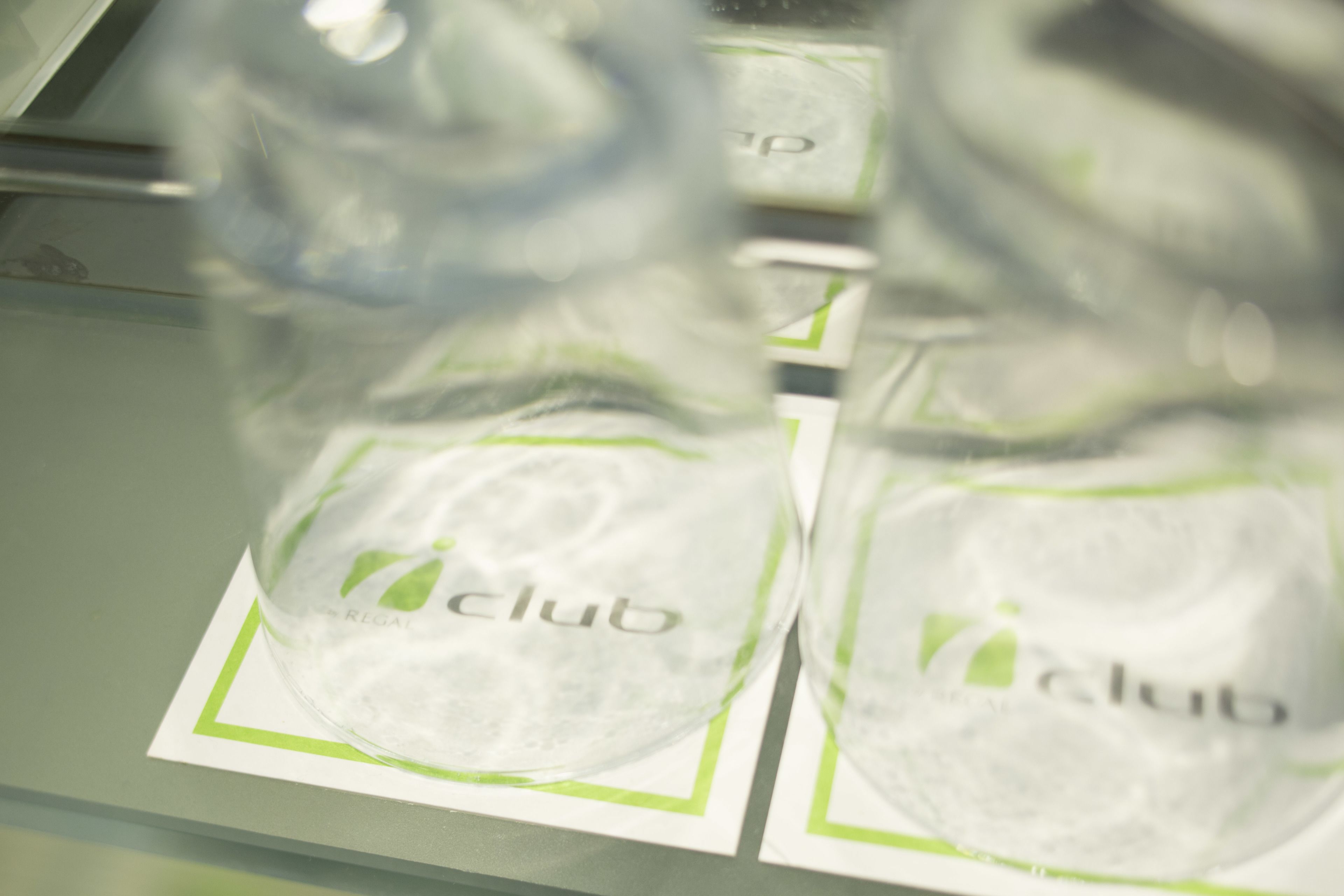 shower, rainfall showerhead, free toiletries, hair dryer