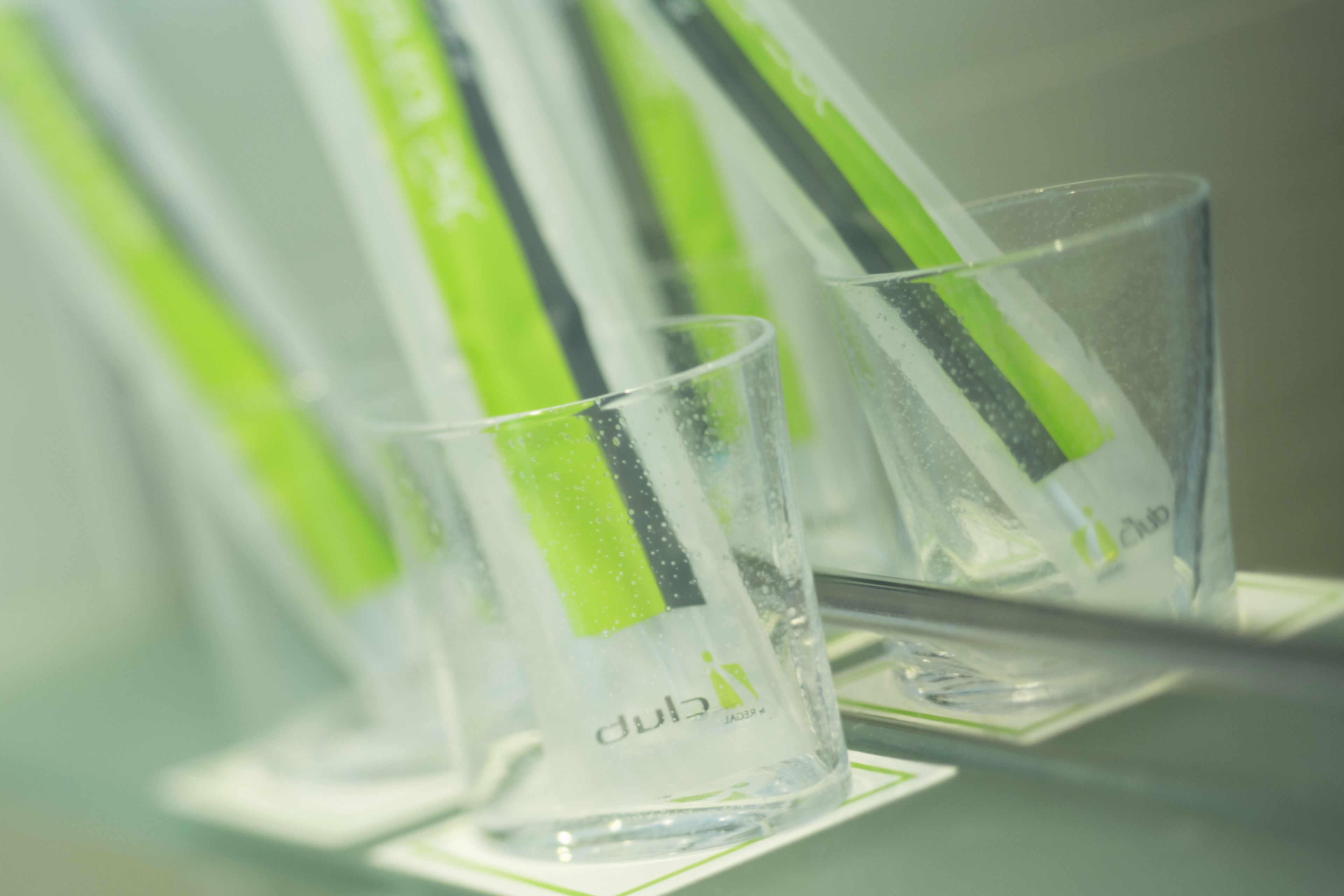 shower, rainfall showerhead, free toiletries, hair dryer