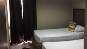 Deluxe Apartment | Desk, WiFi, bed sheets