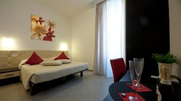 Comfort-Doppelzimmer, eigenes Bad, Stadtblick
