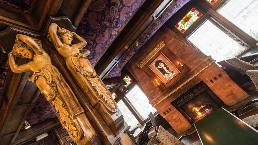 Hume Hotel & Spa