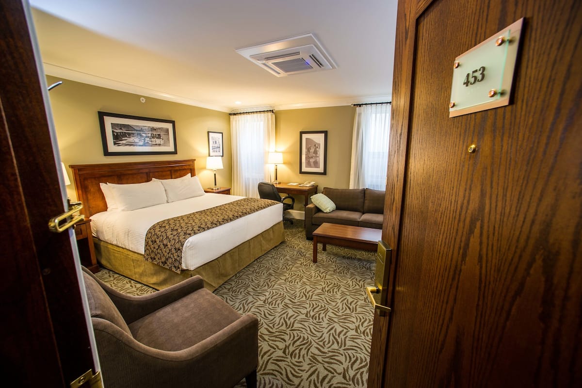 Desk, blackout drapes, iron/ironing board, free WiFi
