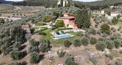 Casa Villa Rentals by Torre a Cona