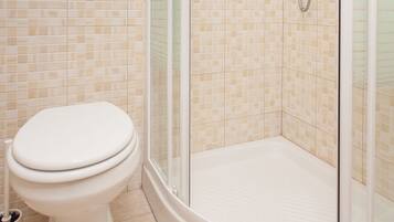 Economy Single Room, Shared Bathroom | In-room safe, free WiFi, bed sheets