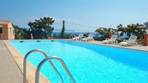 Alberca al aire libre 