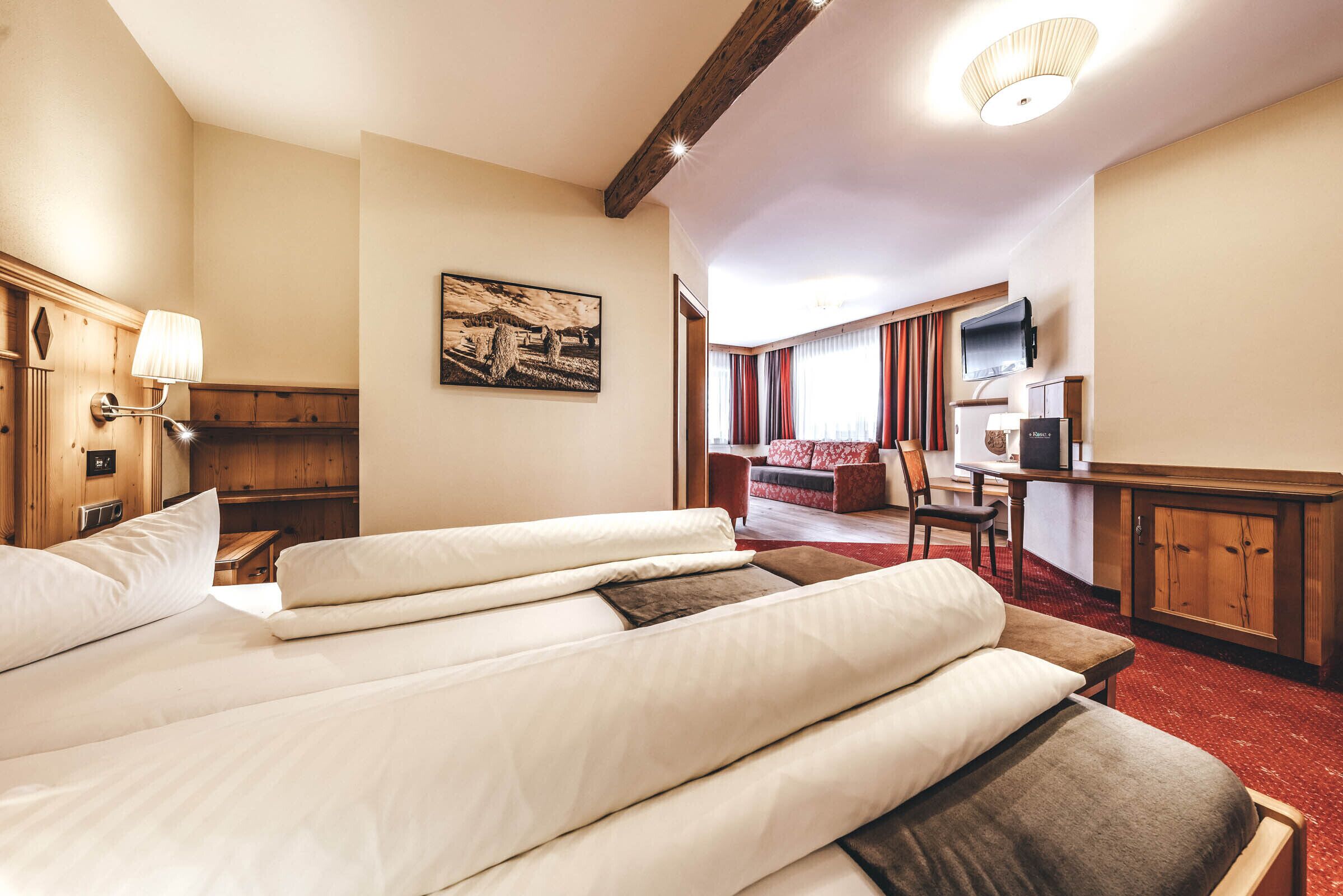 family suite, 2 bedrooms, balcony, mountain view | hypo-allergenic bedding, in-room safe, desk, free wifi