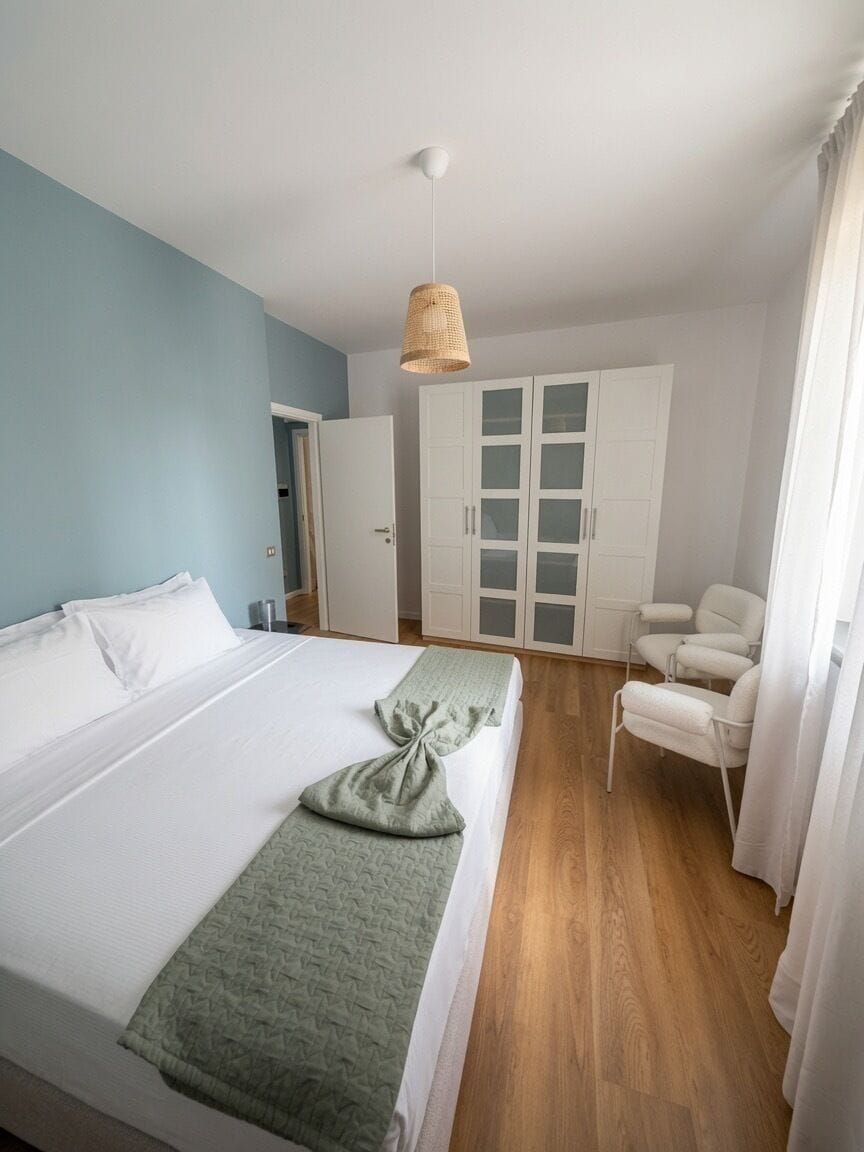 Comfort Apartment | Iron/ironing board, WiFi (free), individually furnished, bed sheets