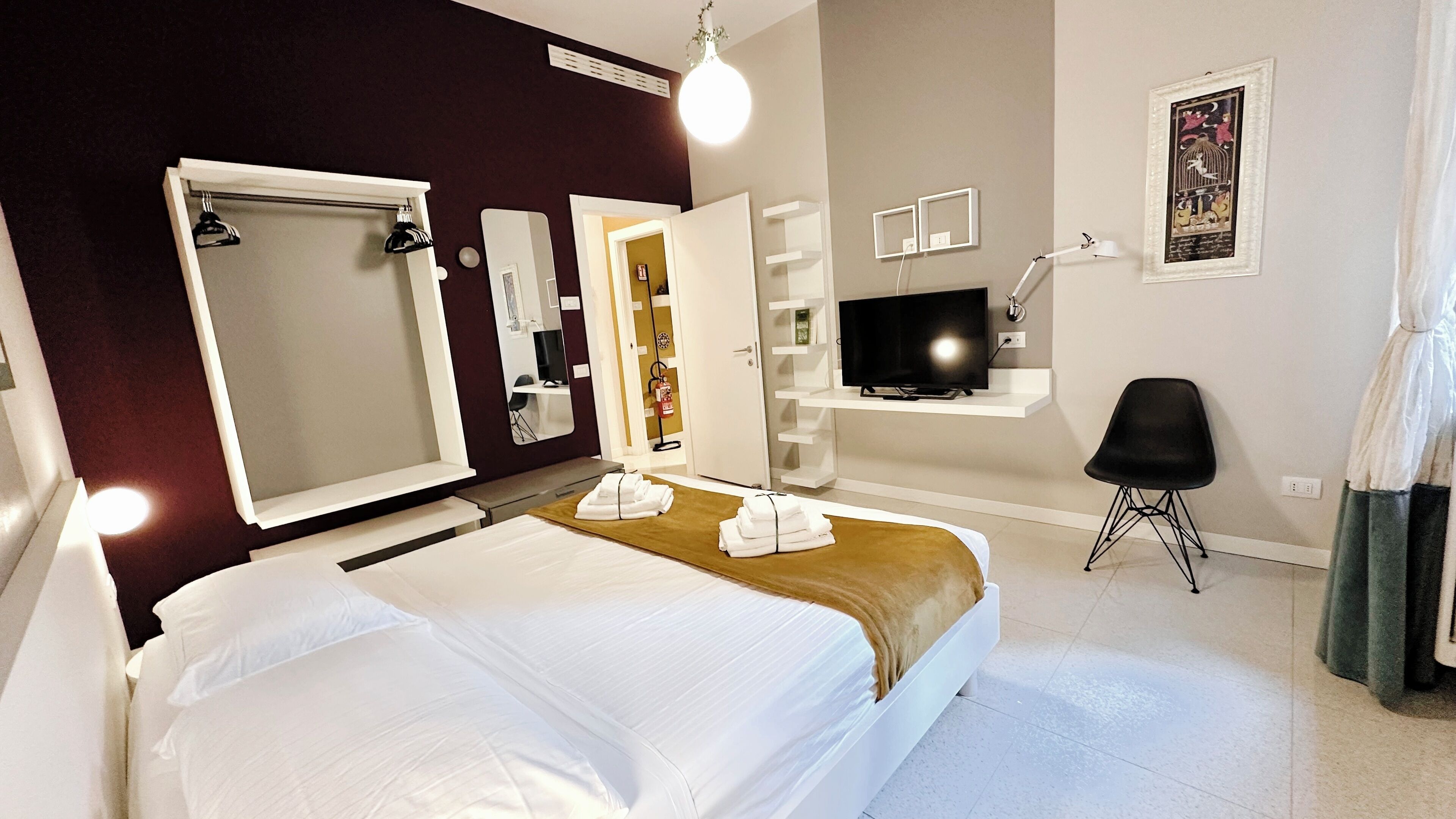 City apartment Velvet 2 - via Orti Manara 3 | Down comforters, individually furnished, laptop workspace