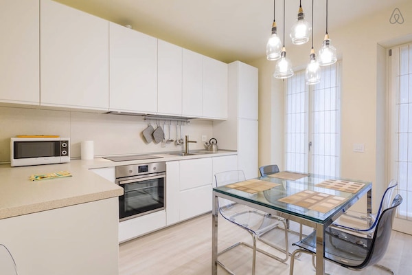 Apartemen, 2 kamar tidur (Arena Design - via Leoncino 35) | Dapur pribadi | Lemari es dan mesin pembuat kopi/teh