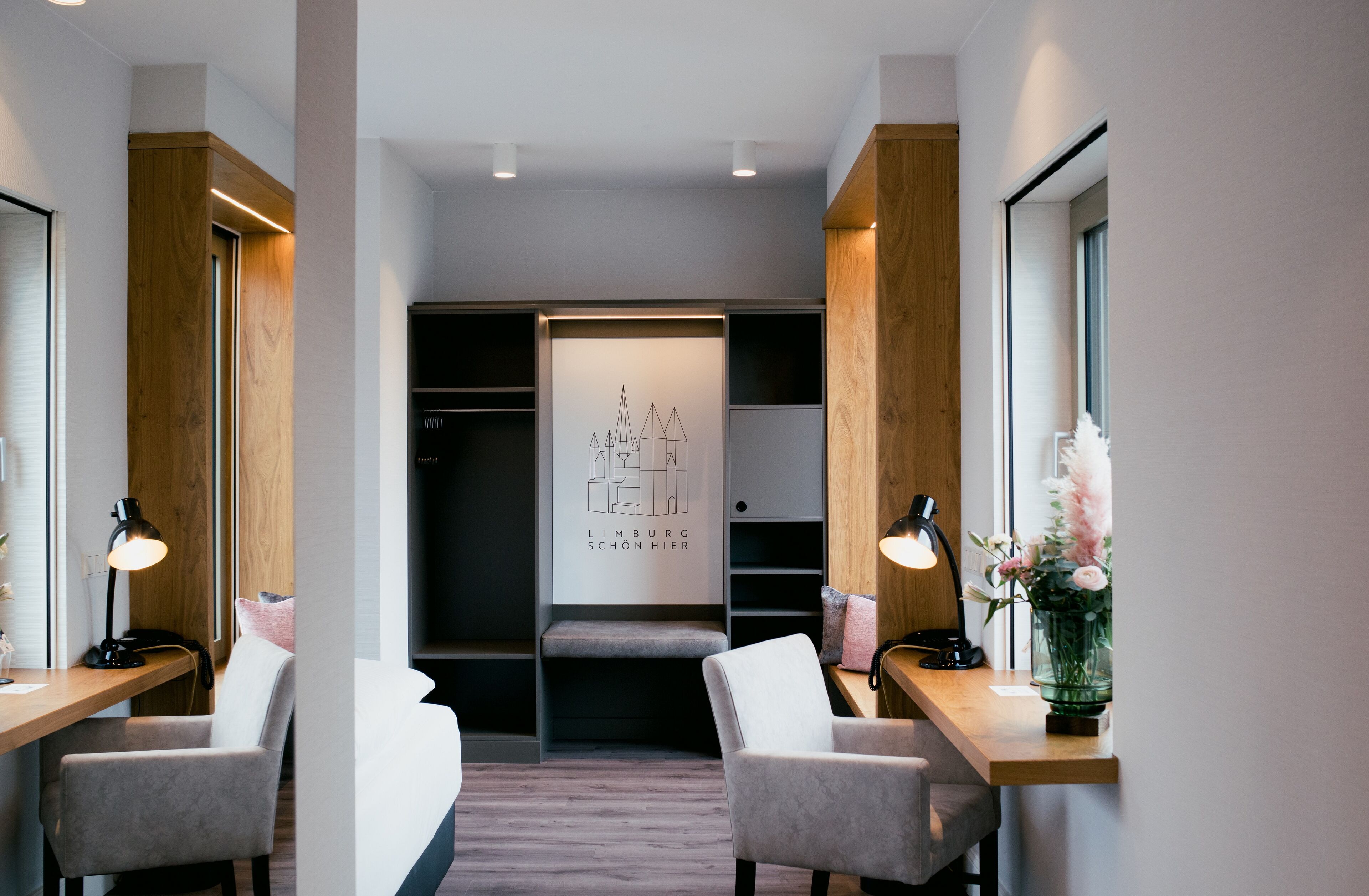 全景雙人房 | 起居區 | 平面電視