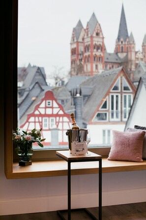 Panoramic Double Room | Living area - Dom Hotel Limburg (Limburg an der Lahn)