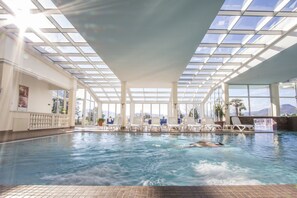 Indoor pool, 2 outdoor pools