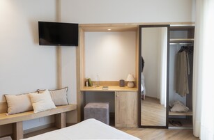 Camera queen con balcone | 羽绒被、记忆海绵床垫、迷你吧、客房内保 险箱