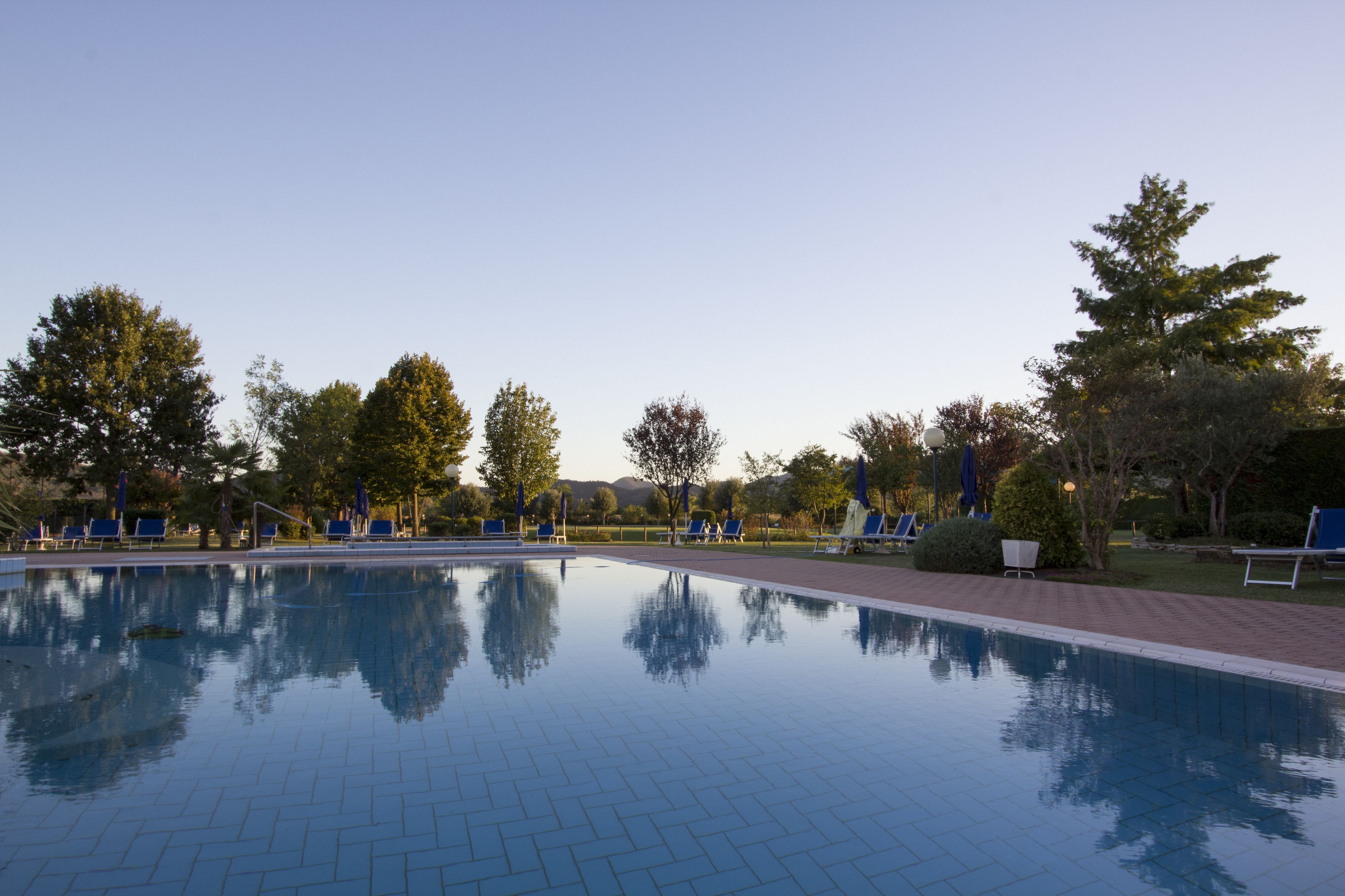 Piscine couverte, 2 piscines extérieures