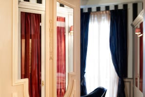 Seprai Frette Italia, seprai premium, minibar, dan brankas