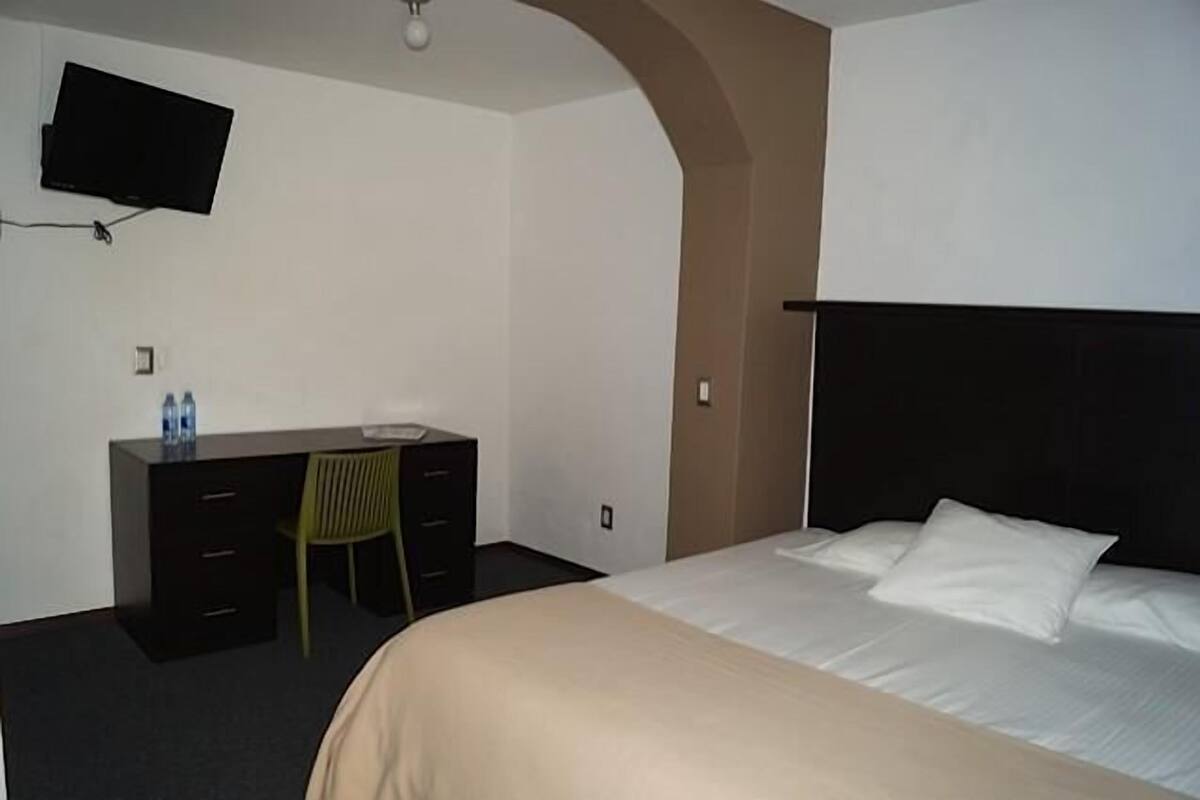 Caja de seguridad en la habitación, wifi gratis y ropa de cama 