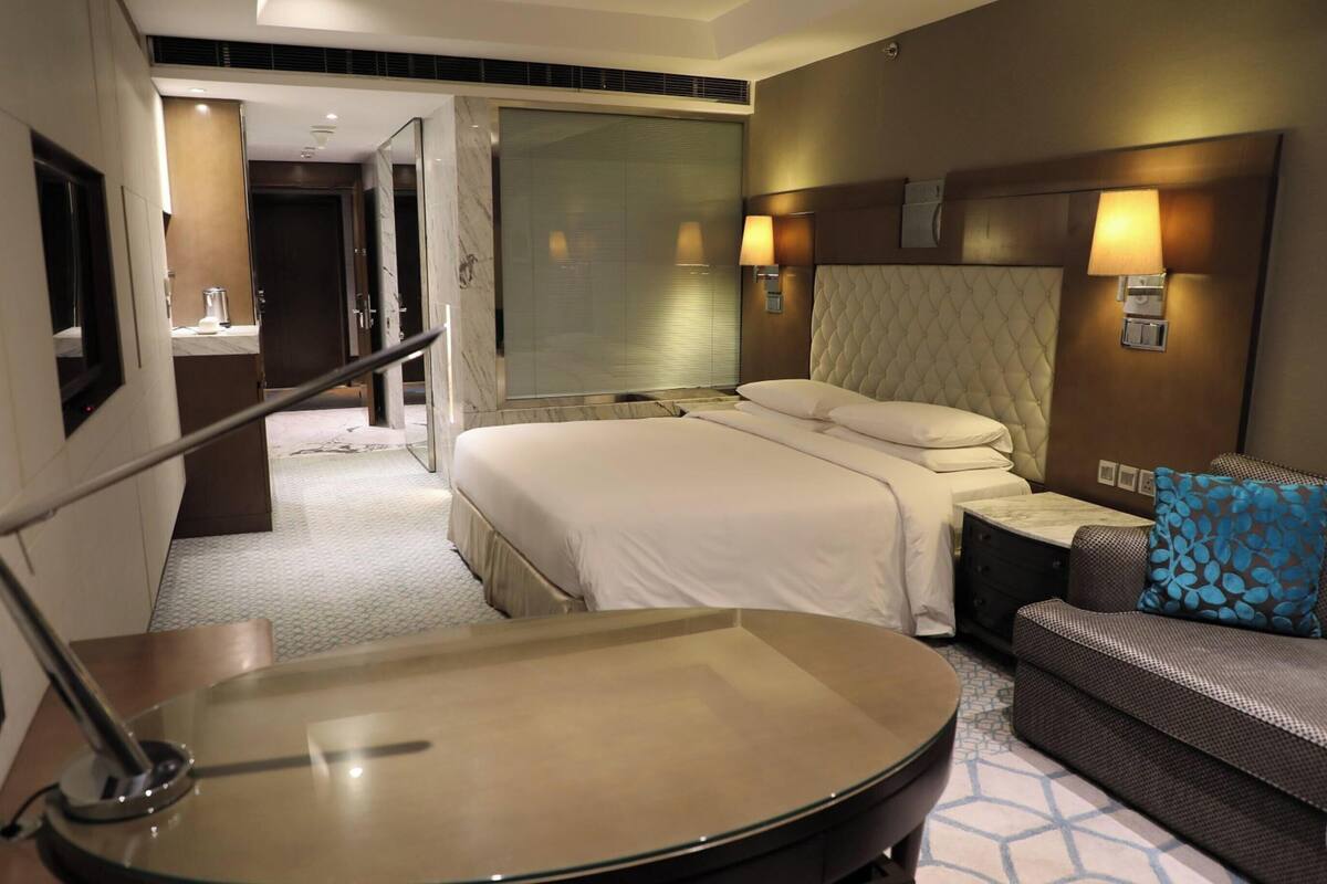 Minibar, in-room safe, desk, soundproofing