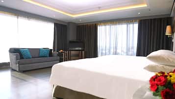 Minibar, Zimmersafe, Schreibtisch, schallisolierte Zimmer