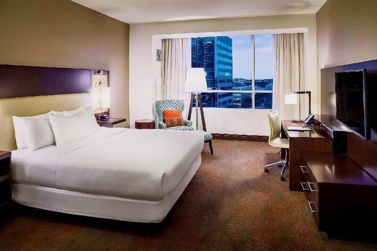 Premium bedding, pillowtop beds, in-room safe, desk