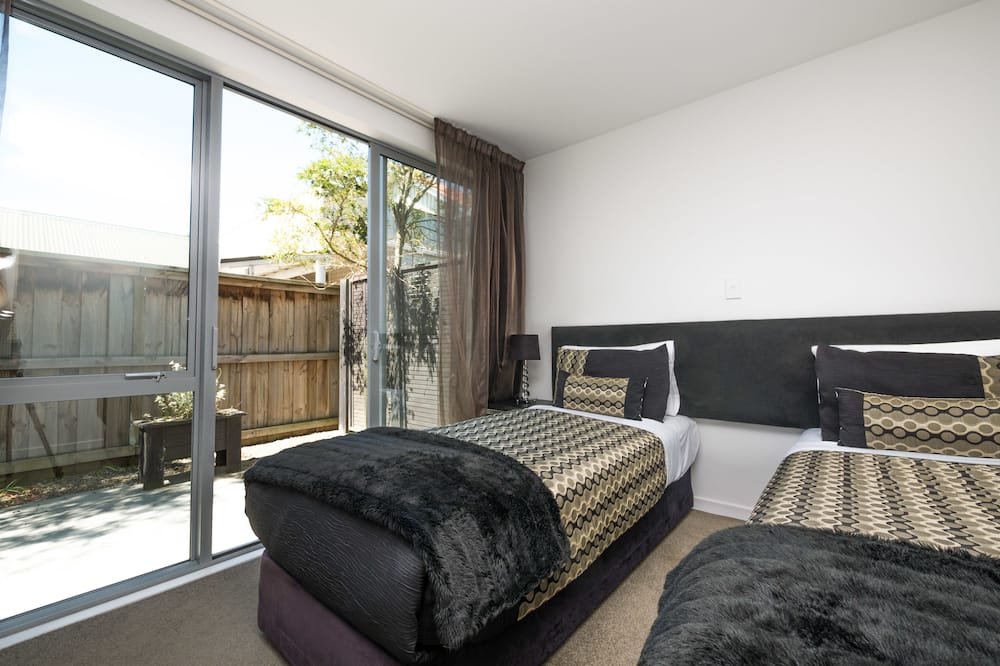 Bellano Motel Suites