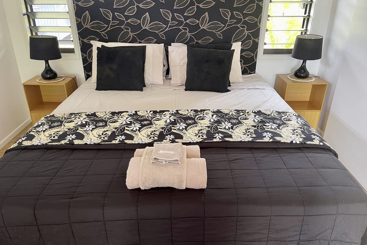 1 bedroom, in-room safe, iron/ironing board, WiFi