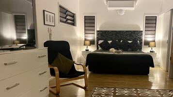 In-room safe, iron/ironing board, WiFi, bed sheets