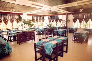 Dining - Pasefika Inn (Apia)