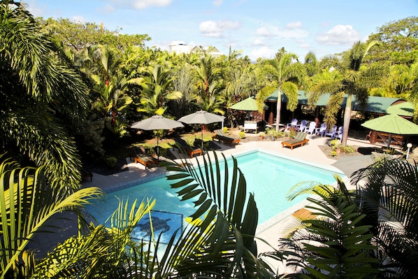 Outdoor pool - Pasefika Inn (Apia)