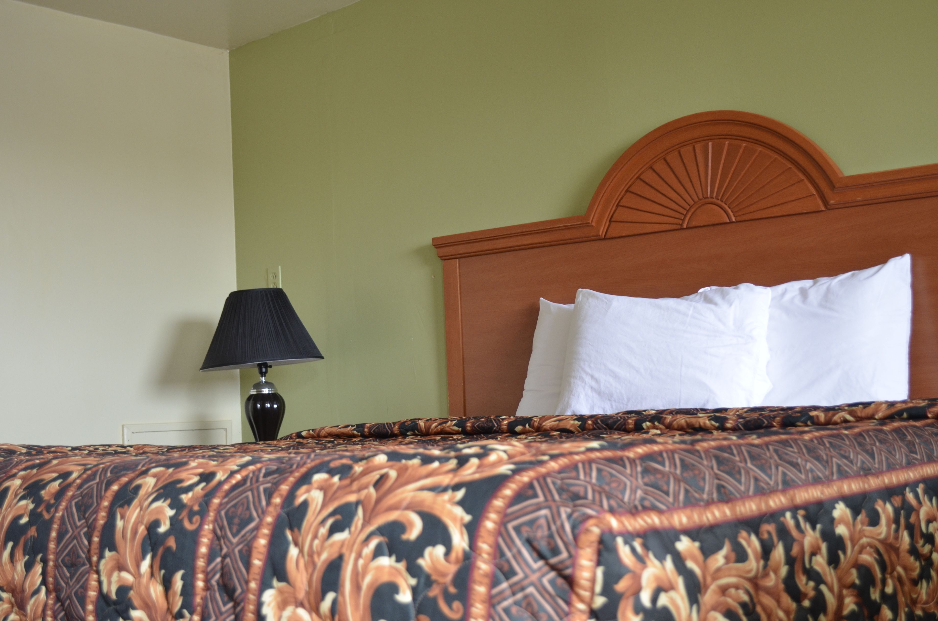 Budget Inn Buffalo Airport, Buffalo Room, Prices & Reviews Travelocity