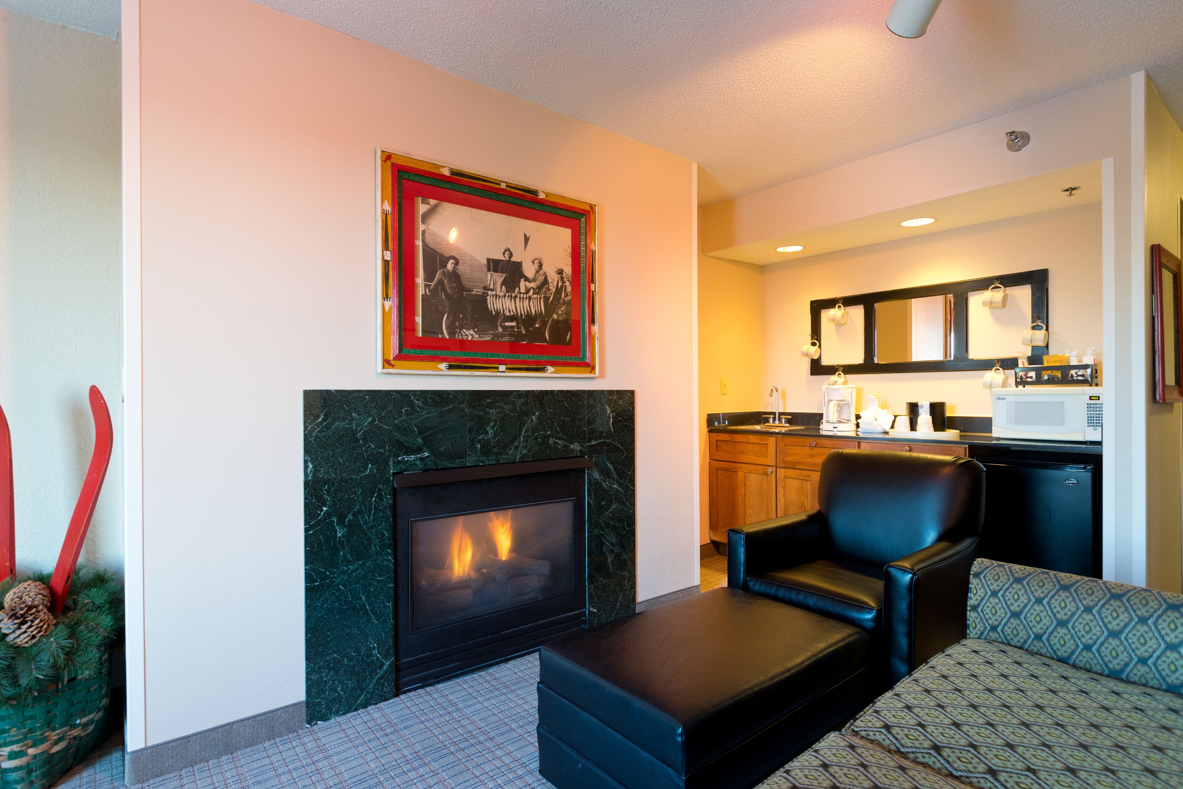 suite (fireplace) | blackout curtains, iron/ironing board, free wifi, bed sheets