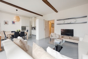 Appartamento con 1 Camera da Letto, Corso Garibaldi 34 | Área de estar | TV de tela plana